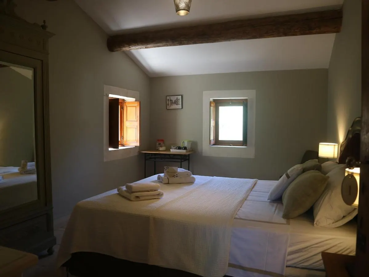 Bed & Breakfast Mas Du Rollier Chambres D'Hotes Eygalieres  France