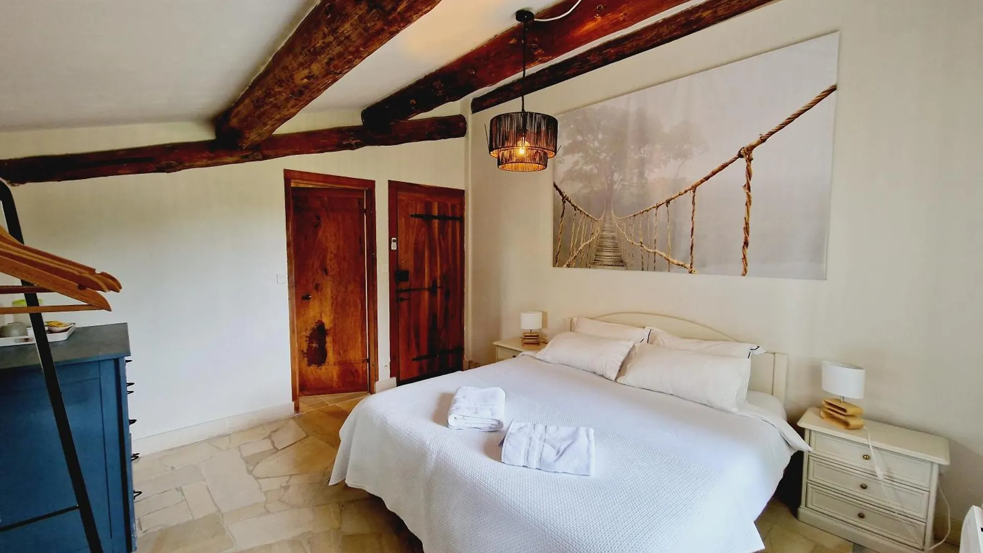 Mas Du Rollier Chambres D'Hotes Eygalieres